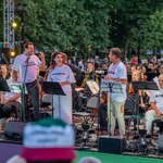 Выступление артистов в рамках фестиваля Театральный бульвар