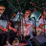 Выступление артистов в рамках фестиваля Театральный бульвар